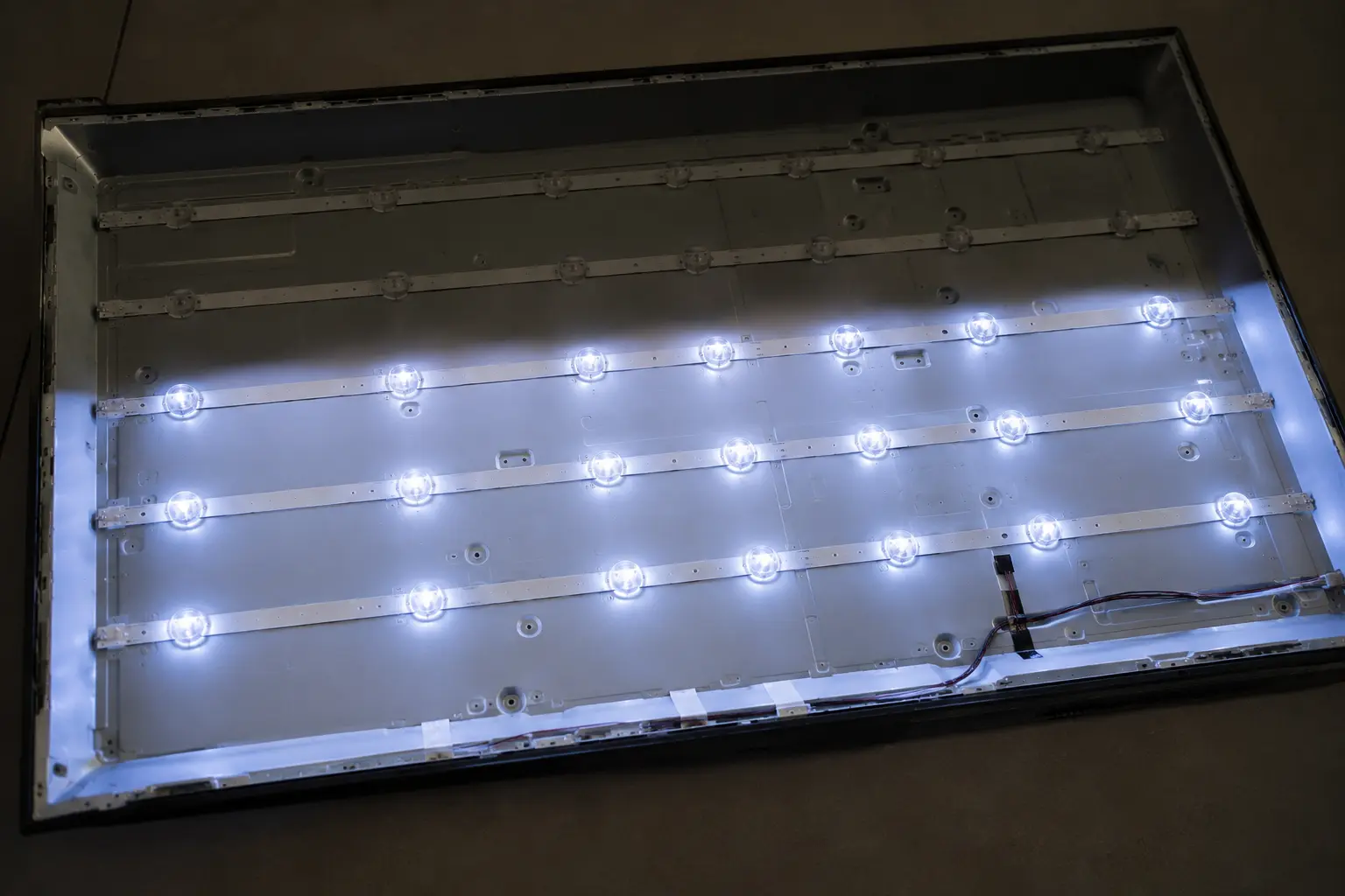 LED TV Backlight & Panel Repair in Kolkata by Relife Service — photo 2